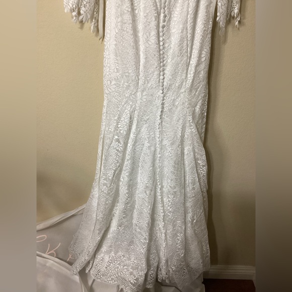 Vera Wang bride dress size 4 - Picture 9 of 9